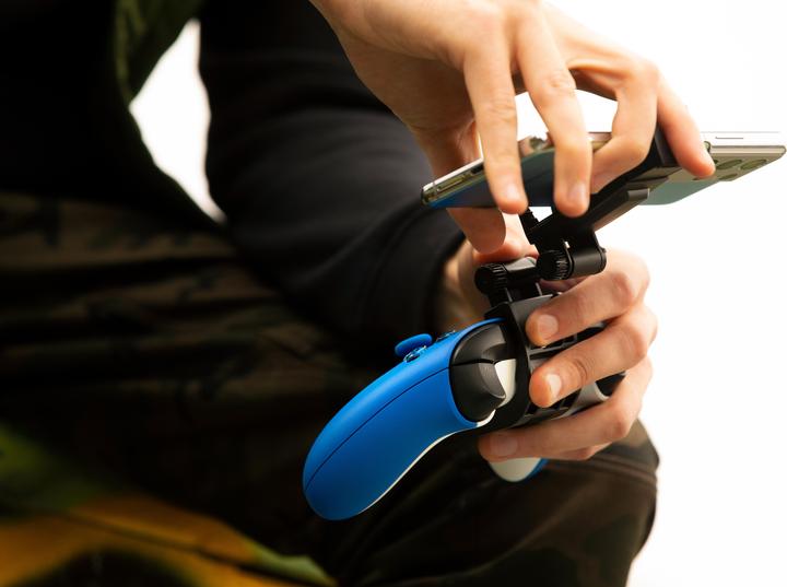Produktbild PowerA MOGA Mobile Gaming-Clip 2.0 für kabellose Xbox-Controller (Xbox Series S)
