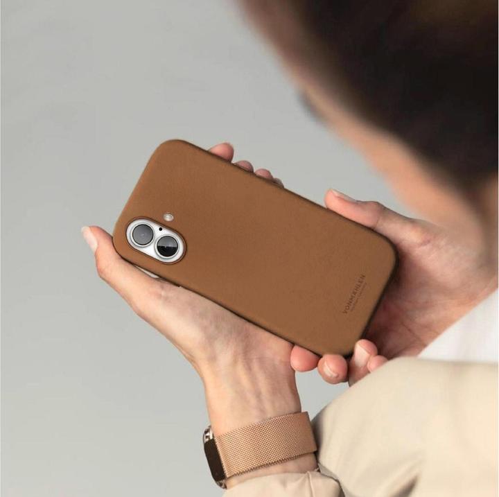 Actual product image Vonmählen Like Leather Case for iPhone 16 Brown (Apple iPhone 16)