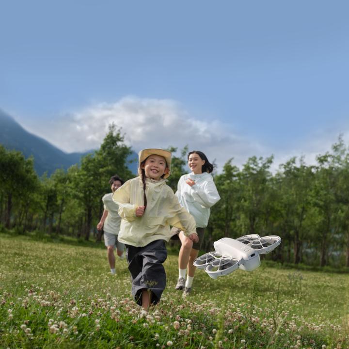 Image du produit DJI Neo (18 min, 135 g, 12 Mpx)