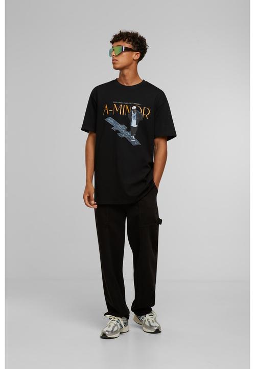 Actual product image Urban Classics Upscale A-Minor Oversize Tee - 178337 (S)