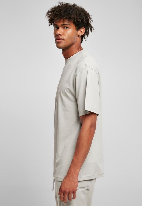 Actual product image Urban Classics Tall Tee - 3972 (6XL)