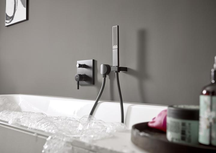 Produktbild hansgrohe Finoris Einhebel-Wannenmischer Unterputz (mattschwarz)