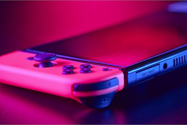 Actual product image Urage Protective glass for Nintendo Switch, 2 pieces (Switch)