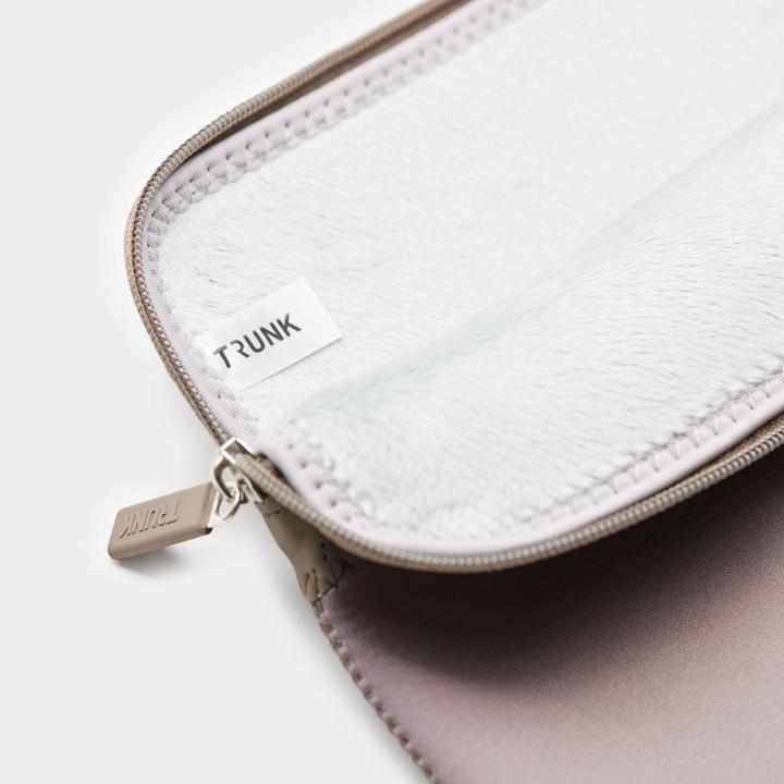 Actual product image Trunk Neoprene Sleeve (13", Apple)