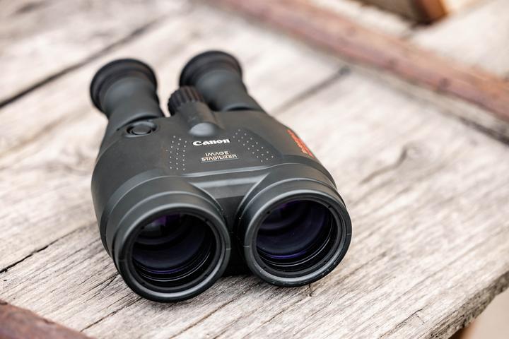 Actual product image Canon 18x50 IS AW (18 x, 50 mm)