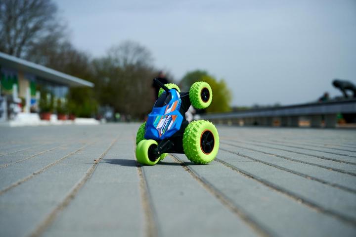 Actual product image Dickie RC Storm Spinner Controllable Car