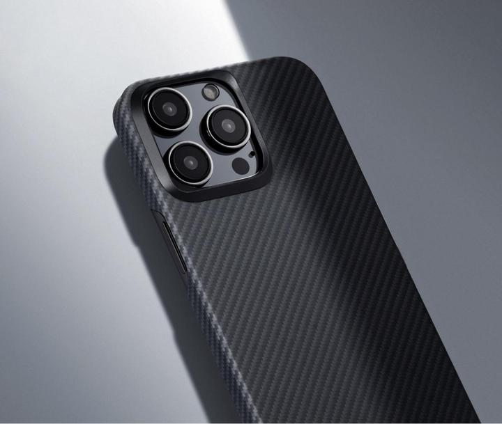 Actual product image Pitaka MagEZ Case for iPhone 15 Pro (Black/Grey Twill) 600D (Apple iPhone 15 Pro)