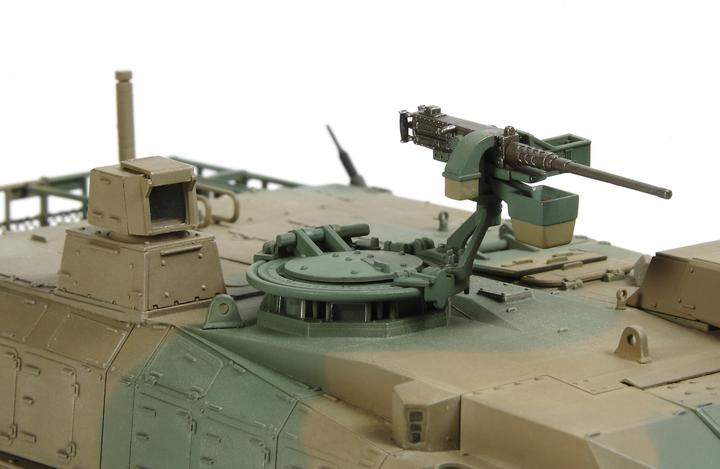 Actual product image Tamiya JGSDF Type 10 Tank 2012