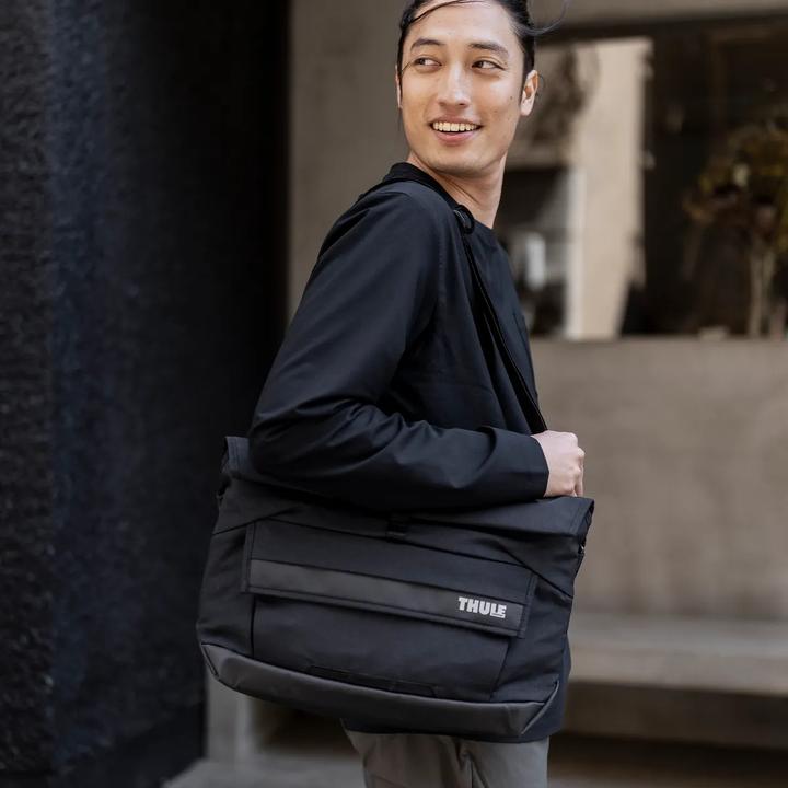 Productafbeelding Thule Paramount Crossbody 14L - Zachtgroen (14")