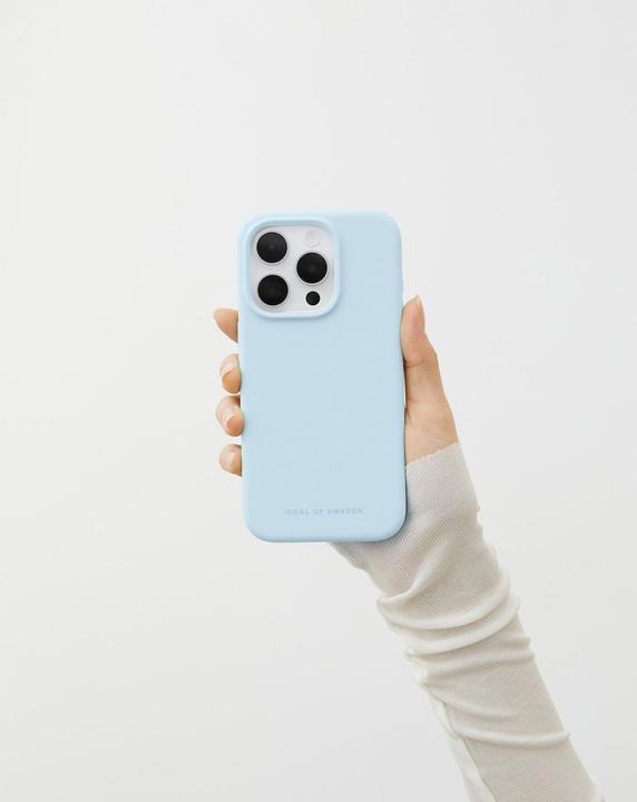 Actual product image iDeal Of Sweden Silicone Case (Apple iPhone 15 Pro)