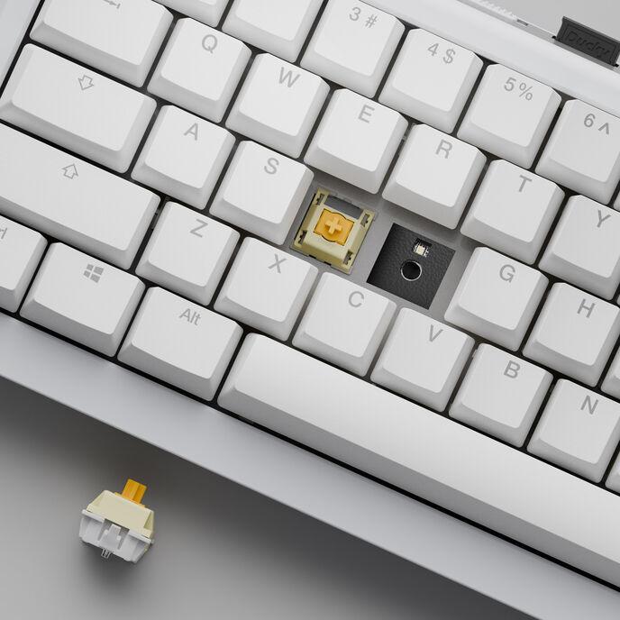 Produktbild Ducky One X Mini Wireless Gaming Tastatur, induktiv, Hot Swap, RGB - Inductive Switch, ISO (DE (DE, Kabellos)