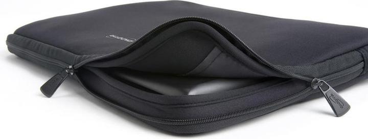 Actual product image Dicota Perfect Skin (11.60", Universal)