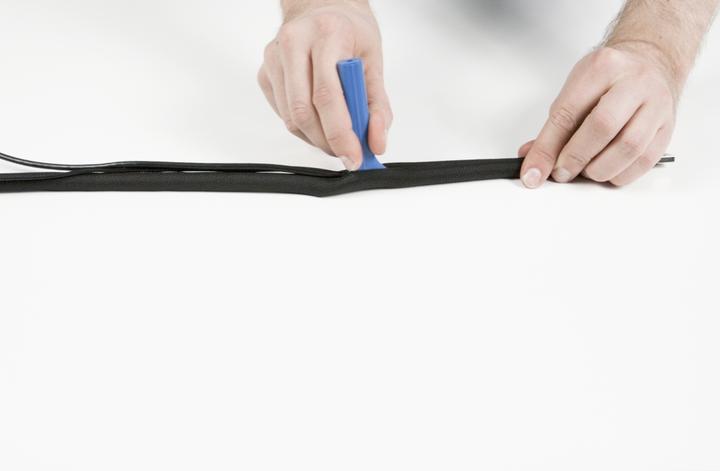 Actual product image Multibrackets Retracting aids cable hoses for the sizes (29.50 cm)