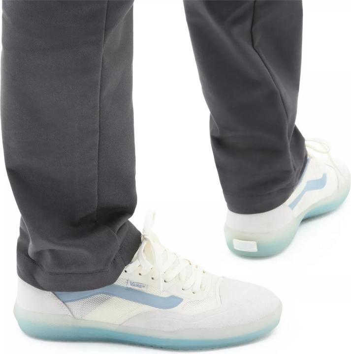 Actual product image Vans Ave (40)