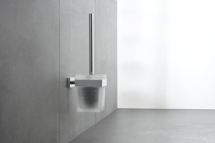 Actual product image Duravit Brush set KARREE glass matt chrome