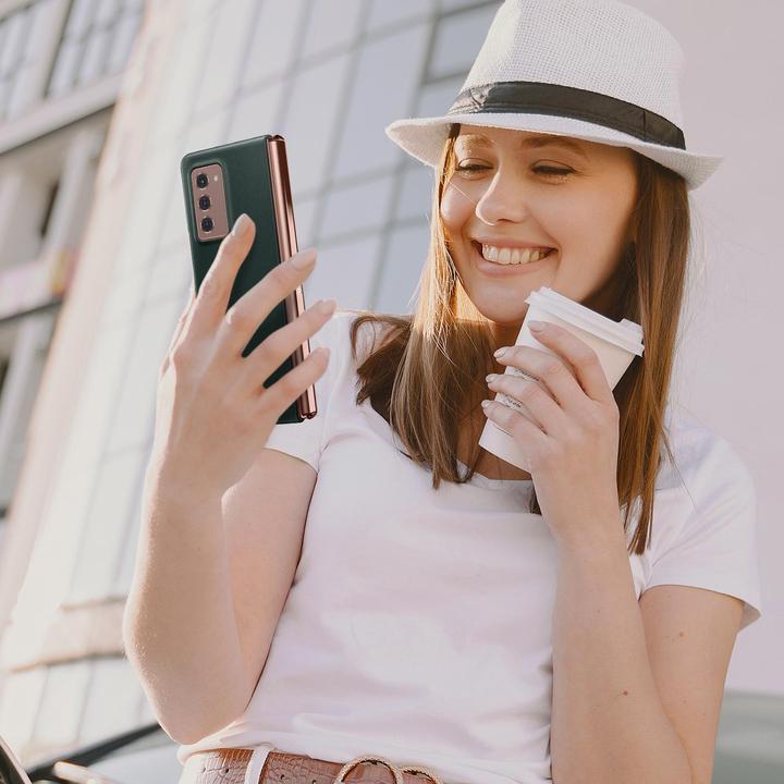 Actual product image Samsung Leather Cover (Samsung Galaxy Z Fold2)