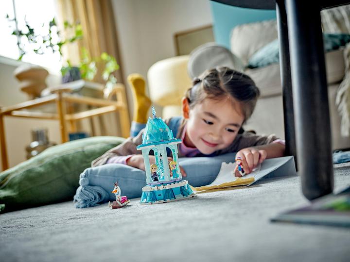 Produktbild LEGO Annas und Elsas magisches Karussell (43218, LEGO Disney)