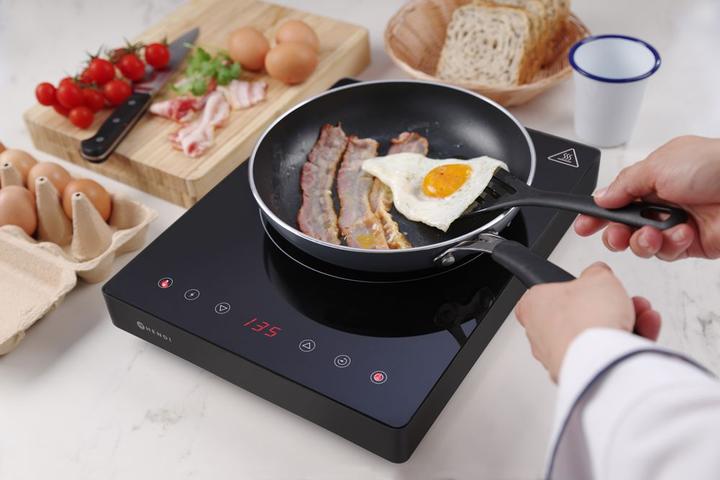 Actual product image Hendi Induction cooker black 230V 2000W Kitchen Line