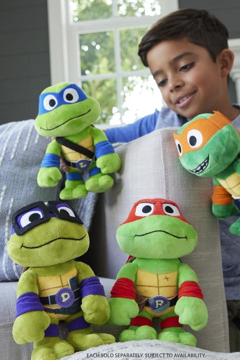 Actual product image Mattel Teenage Mutant Ninja Turtles: Mutant Mayhem 8" Mikey
