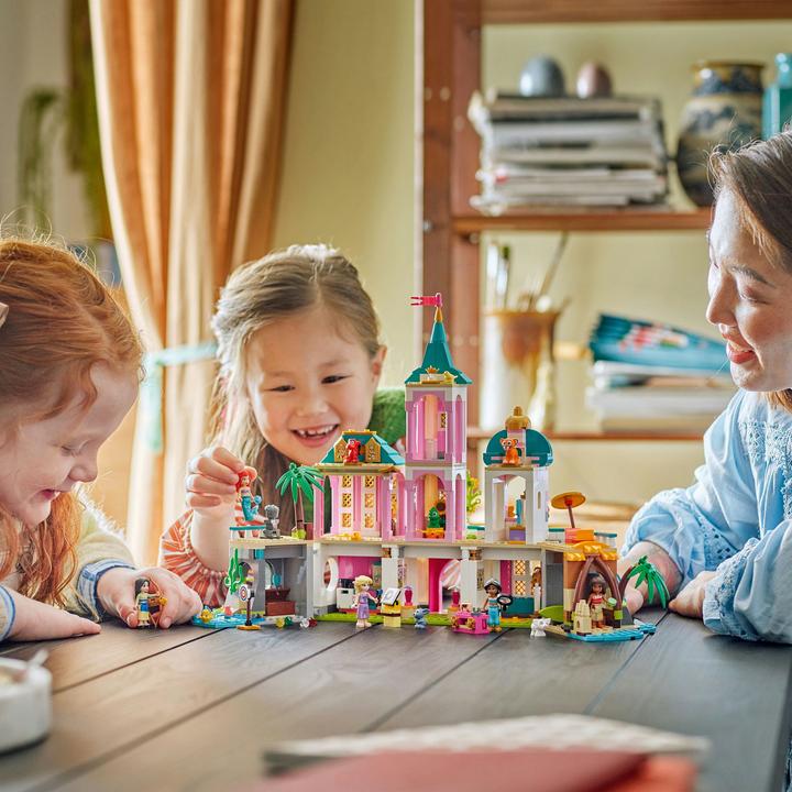 Produktbild LEGO Prinzessinnenschloss mit Haustieren (43267, LEGO Disney)