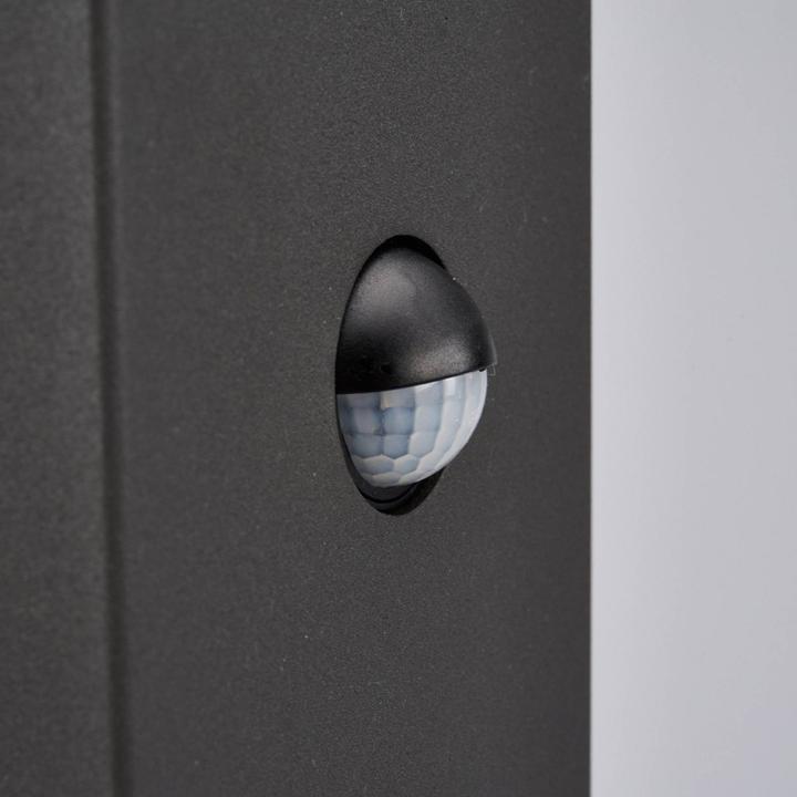 Produktbild Lucande Kiran Aussen Garten Leuchte w/Sensor H60 Graphite (790 lm, E27, IP44)