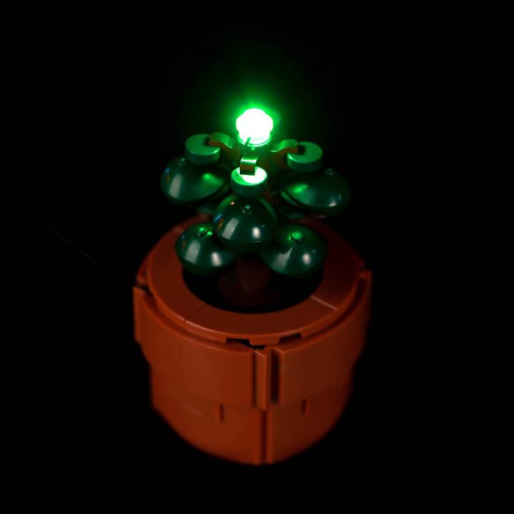 Produktbild BrickBling LED Licht Set für LEGO Mini Pflanzen (10329)