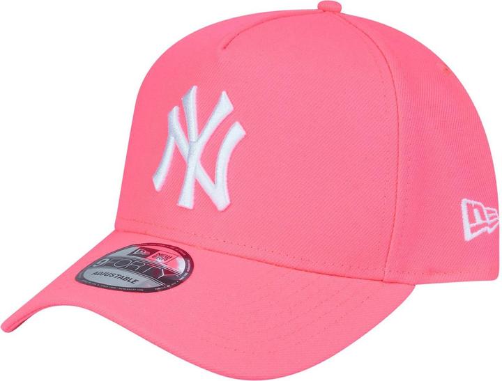 New Era 9Forty Snapback Trucker Cap - New York Yankees pink