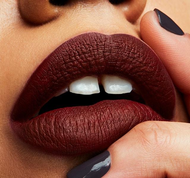 Produktbild MAC Cosmetics Retro Matte Liquid Lipcolour (Carnivorous)