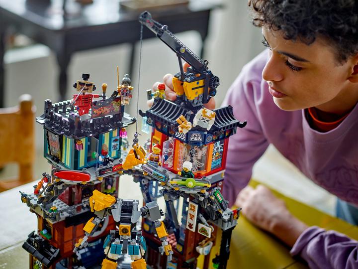 Produktbild LEGO Ninjago City Werkstätten (71837, LEGO Seltene Sets, LEGO Ninjago)