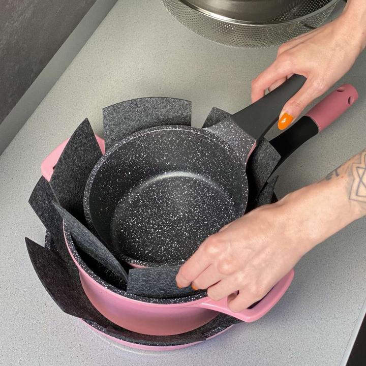 Actual product image Intirilife Heat-resistant pan protector
