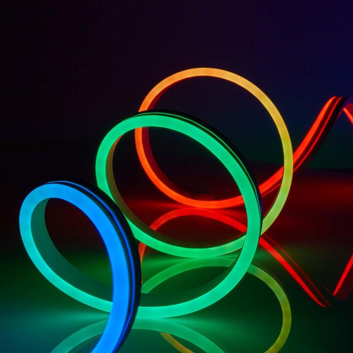 Image du produit Nedis WIFILN51CRGB Smart Full Color LED pásek Wi-Fi | Více barev | 5000 mm | IP65 | 960 lm, F (Multicolore, 500 cm, Intérieur, Extérieur)