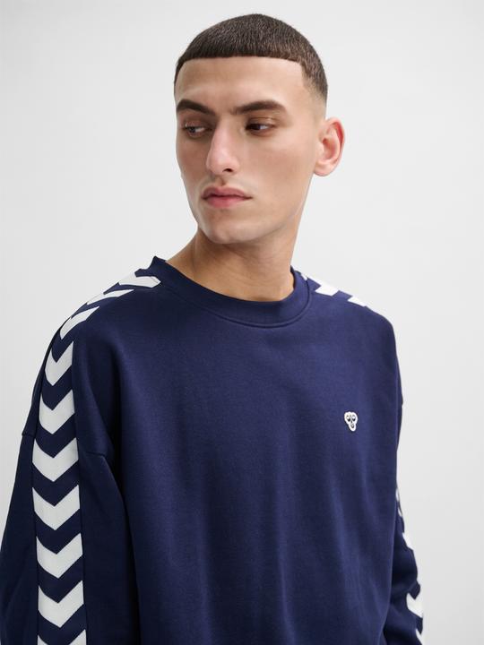 Actual product image hummel Hmlarchive Loose Fit Sweatshirt (L)