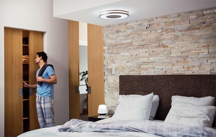 Produktbild Philips Hue Being Basis (2400 lm)