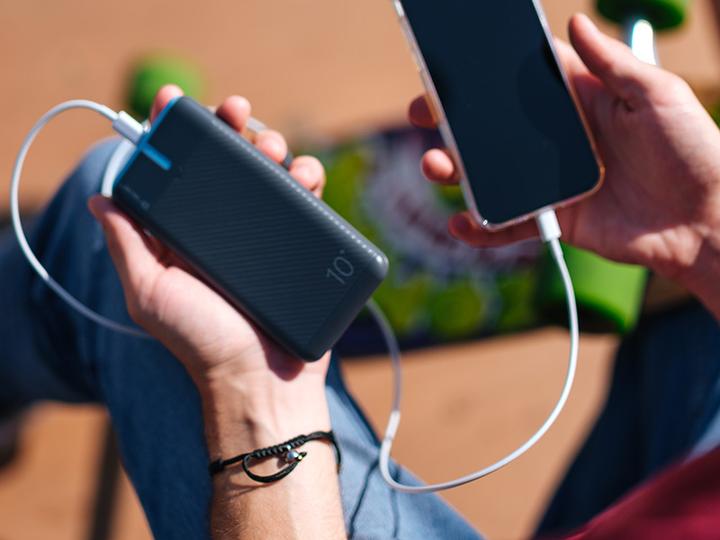 Produktbild Tracer 47514 EnerGo 10000mAh Power Bank grau/blau (10000 mAh)