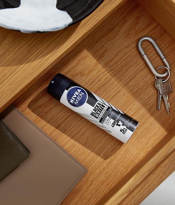 Actual product image NIVEA MEN BLACK & WHITE INVISIBLE deo vapo 200 ml (Spray, 200 ml)