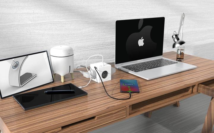 Produktbild MicroConnect PowerCube, 3 Schuko outlets (3 x, CEE 7/3, 1.50 m)