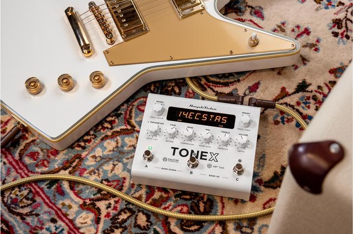 Immagine prodotto IK Multimedia Pedale TONEX Edizione Anniversario (Basso elettrico, Chitarra elettrica)