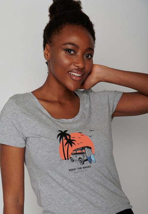 Actual product image Greenbomb Women's Nature Beach Trip Loves T-Shirt (XL)
