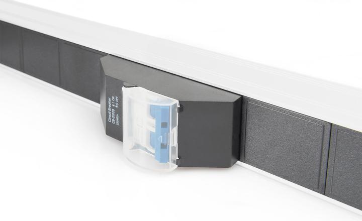 Immagine prodotto Digitus Striscia di presa a 18 vie, alluminio (18 x, CEE 7/7, 2 m)