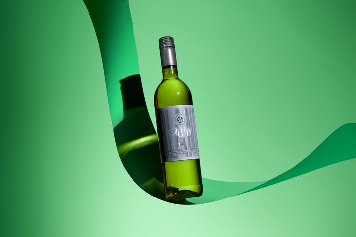 Actual product image Thomson & Scott Noughty Dealcoholized Blanc White Wine (non-alcoholic) (1 x 75 cl)