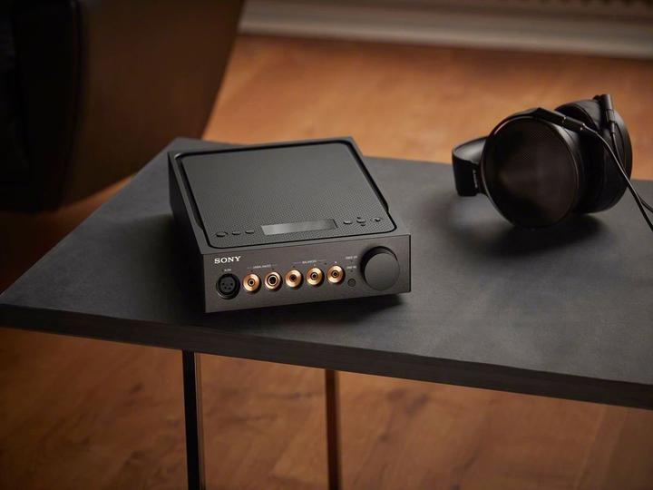Image du produit Sony TA-ZH1ES Série Signature (USB-DAC, commutateur de gain)