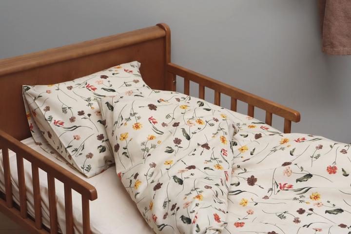 Produktbild By Mats Bed Linen Baby Size 70 x 100 cm - Spring Flowers (MAT132) (70 x 100 cm, 40 x 45 cm)