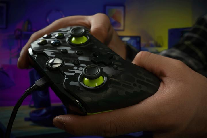 Produktbild PDP Wired Controller (Xbox Series S, Xbox One S, PC, Xbox Series X)