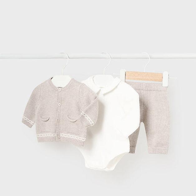 Actual product image MAYORAL 3-piece set for newborns (74)