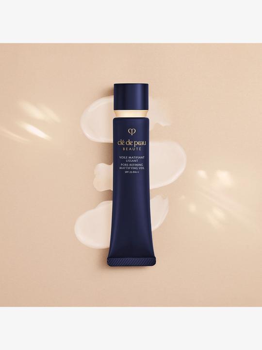Actual product image Clé De Peau Pore Refining Mattifying Veil (Suntan cream, SPF 25, 38 ml)