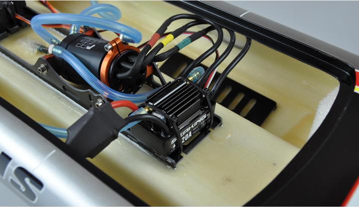 Produktbild Amewi Rennkatamaran Genesis 6S