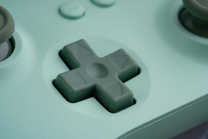 Actual product image 8bitdo Ultimate C Wired USB Green (Windows, Android)