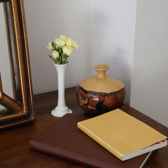 Actual product image Kikkerland Vase Desk Pen (White, 1 x)