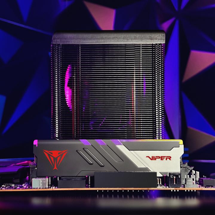 Produktbild Patriot Viper Venom RGB 32GB DDR5 6200-40, PVVR532G620C40K (2 x 16GB, 6200 MHz, DDR5-RAM, DIMM)