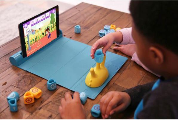 Actual product image PlayShifu Plugo Count Hands-On Math Kit (German, Spanish, French, Japanese, Russian, Portuguese, English)